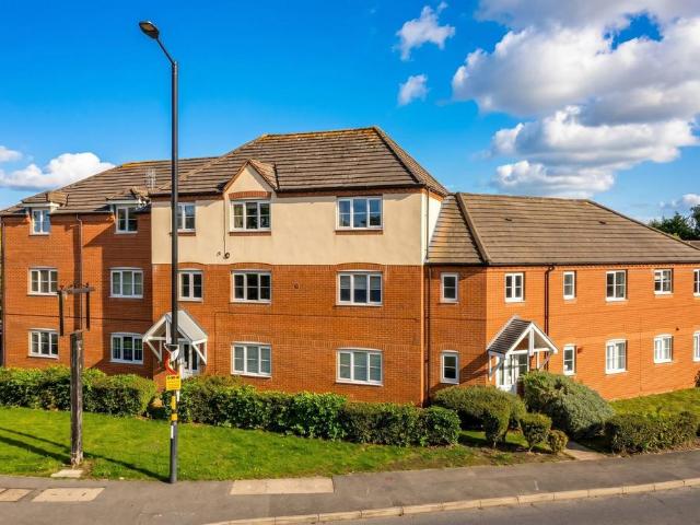Flat for sale in Warstock, West Midlands
