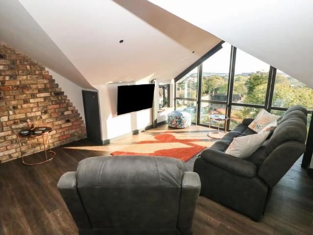 Flat for sale in Tenby, Wales