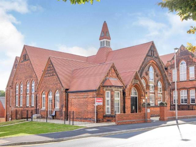 Flat for sale in Smethwick, West Midlands