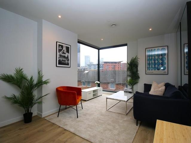 Flat for sale in Georgia, Greater Manchester
