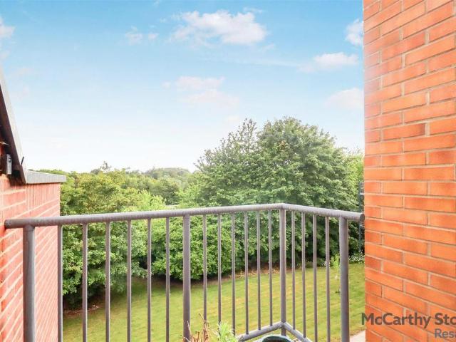 Flat for sale in Westfield View, East Bank
