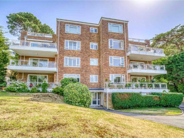 Flat for sale in Poole