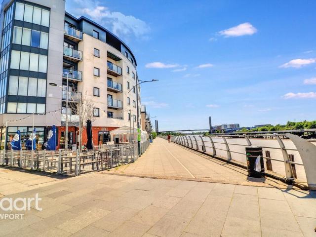 Flat for sale in Wales