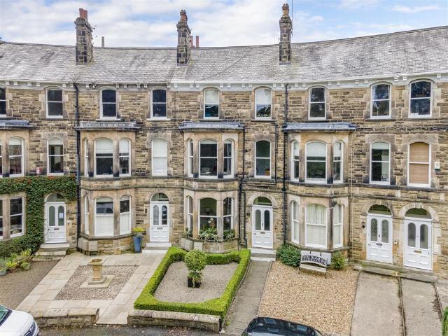 Flat for sale in Oatlands, Harrogate