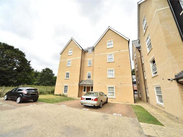 Flat for sale in Chedburgh, Suffolk