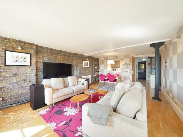 Flat for sale in Rotherhithe, Isle Of Man
