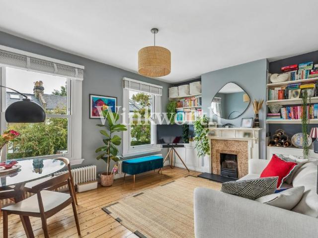 Flat for sale in London Borough of Haringey, Greater London