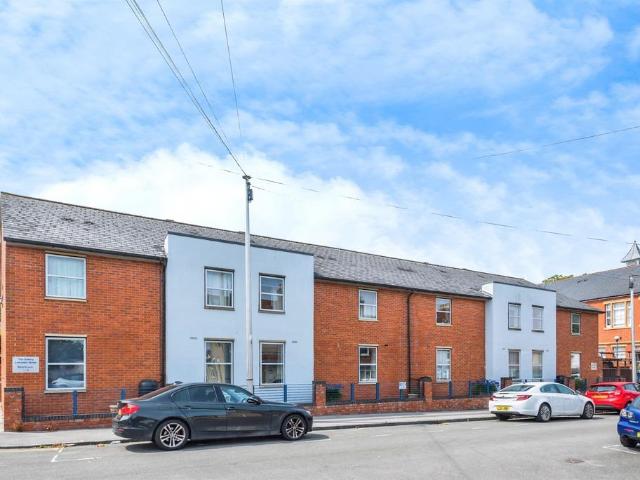 Flat for sale in Rodbourne, Swindon