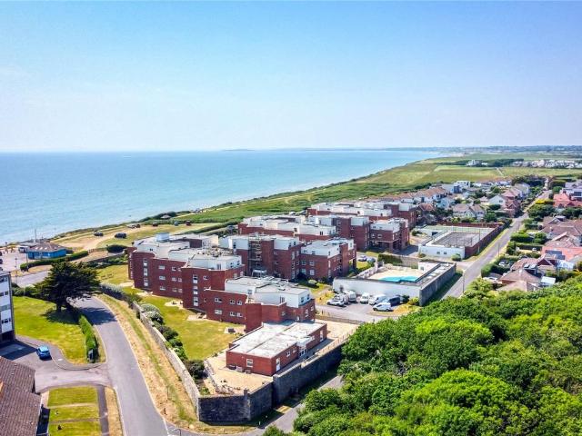 Flat for sale in Milford-on-Sea, Ashurst Bridge