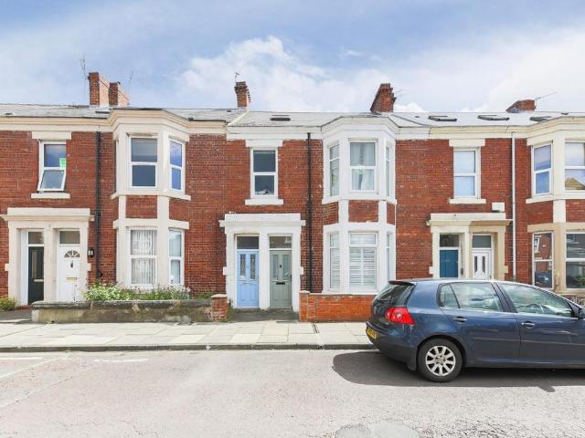 Flat for sale in Heaton, Tyne And Wear