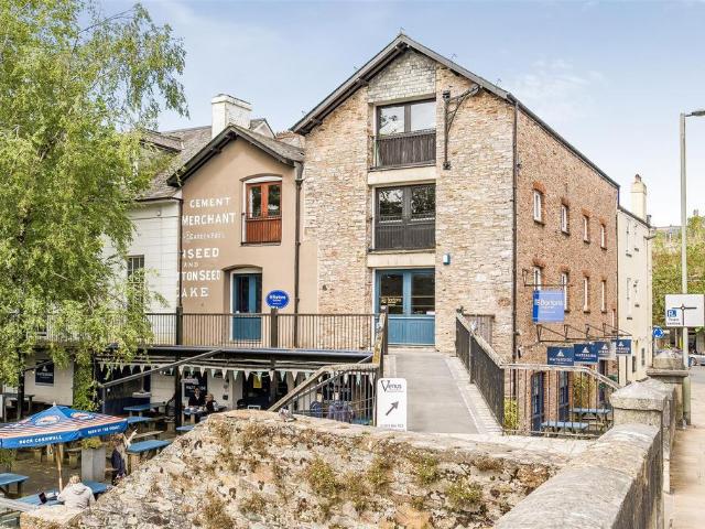 Flat for sale in Strode, Devon