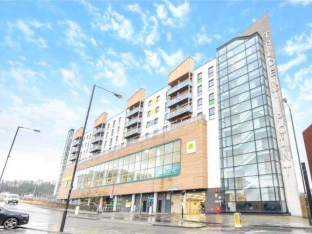 Flat for sale in Greater London
