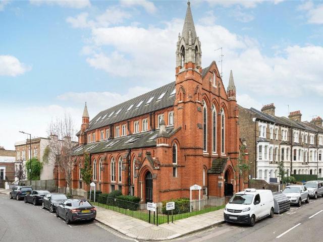 Flat for sale in Maida Hill, Greater London