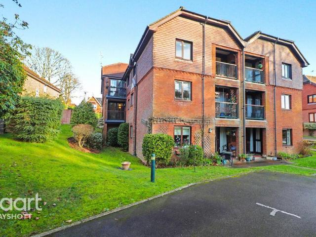 Flat for sale in Kingswood Firs, Bolton Low Houses