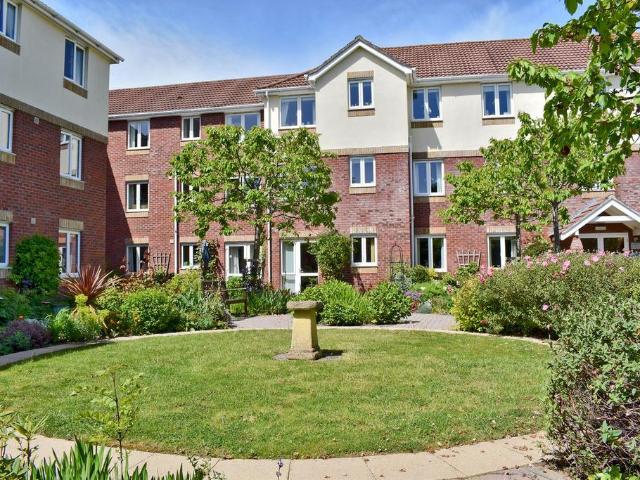 Flat for sale in Pennington, Ashurst Bridge