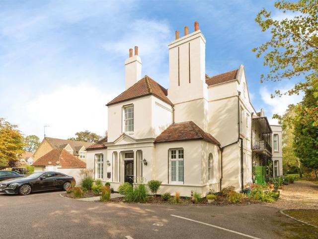 Flat for sale in Broadwater, Stevenage