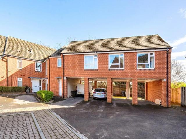 Flat for sale in Devizes, Wiltshire