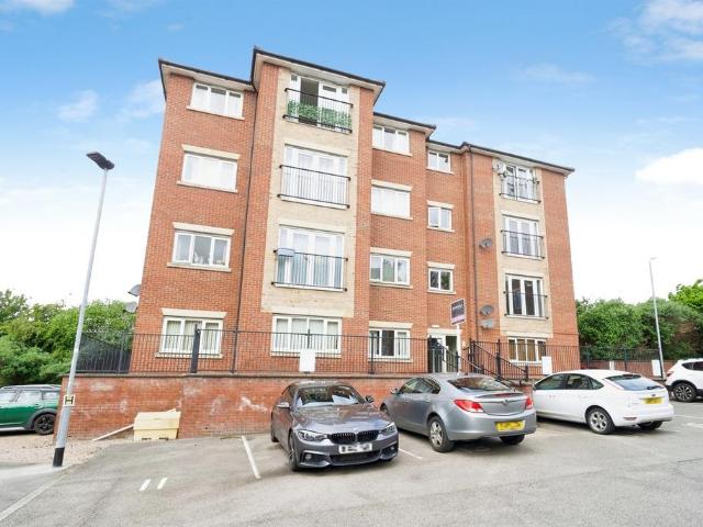 Flat for sale in Oakwell, South Yorkshire