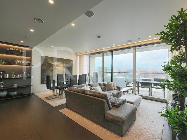 Flat for sale in Victoria, Greater London