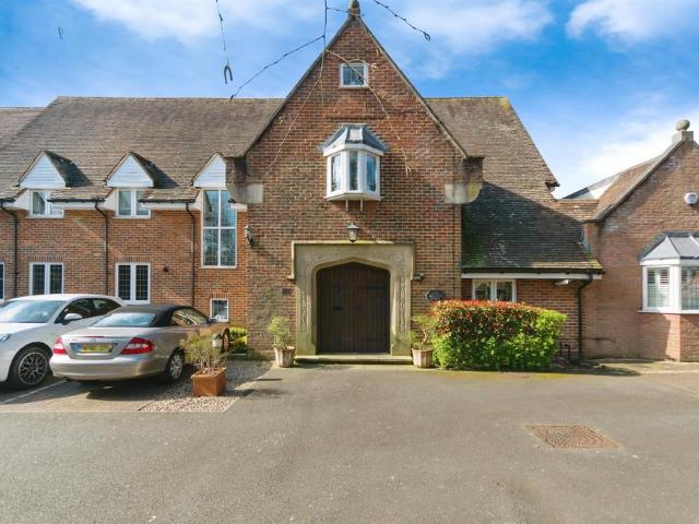 Flat for sale in Knowle, West Midlands
