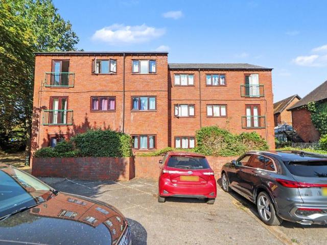 Flat for sale in Old Town, Shephall