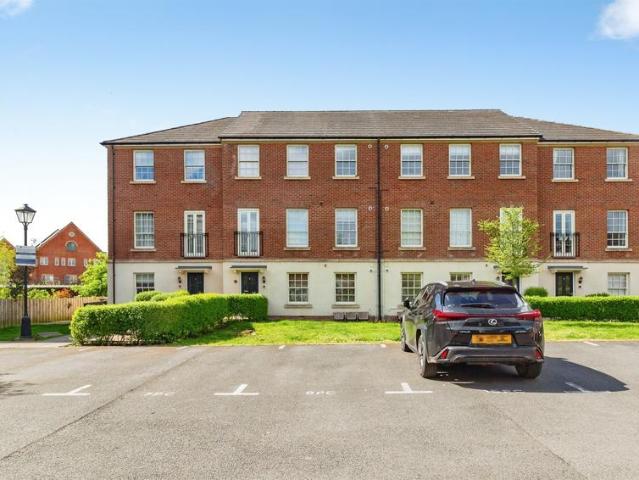 Flat for sale in Baswich, Staffordshire