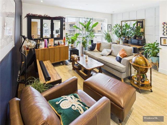 Flat for sale in Wealdstone, Isle Of Man