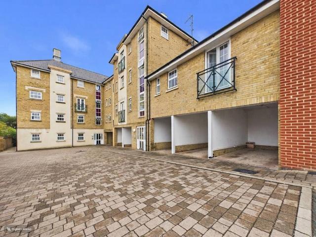 Flat for sale in Meadgate, Chelmsford