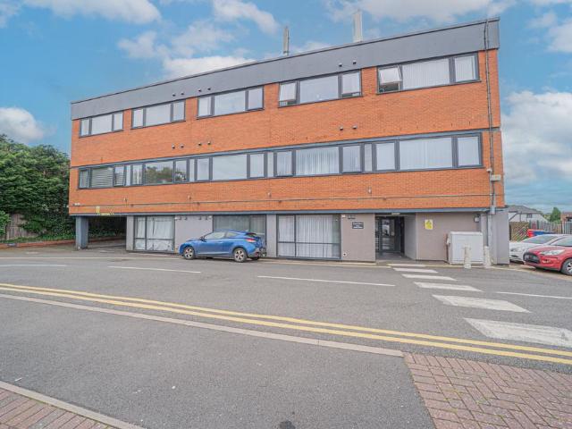 Flat for sale in Balsall, West Midlands