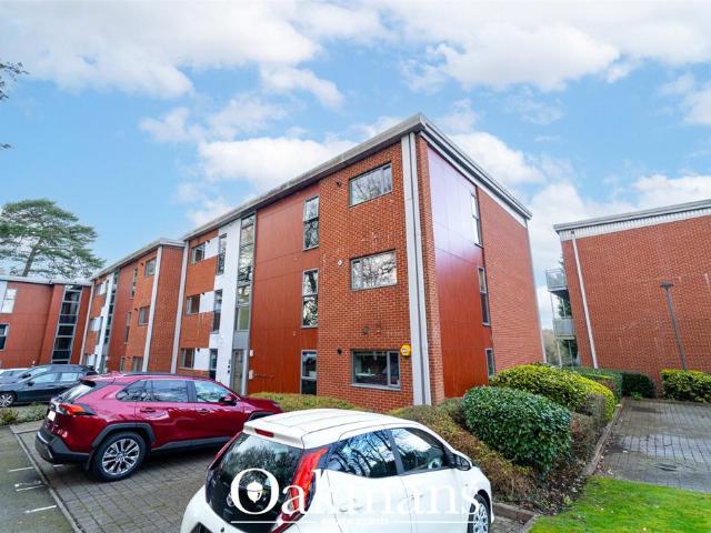 Flat for sale in Wake Green, West Midlands