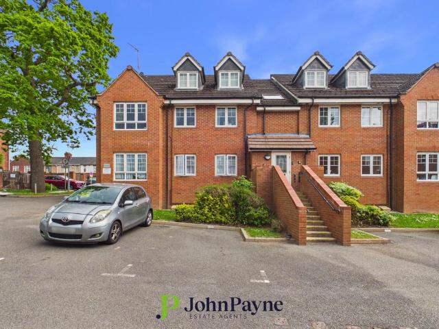 Flat for sale in West Midlands