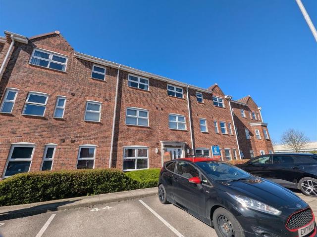 Flat for sale in Darlington