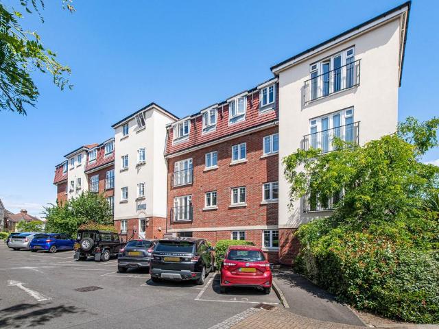 Flat for sale in London Borough of Merton, Greater London