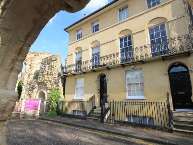 Flat for sale in Reading