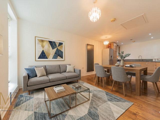Flat for sale in Rosherville, Gravesham