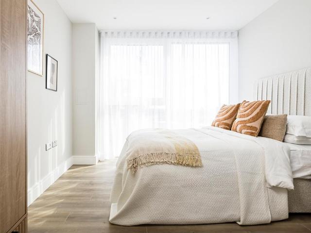 Flat for sale in London Borough of Lewisham, Greater London