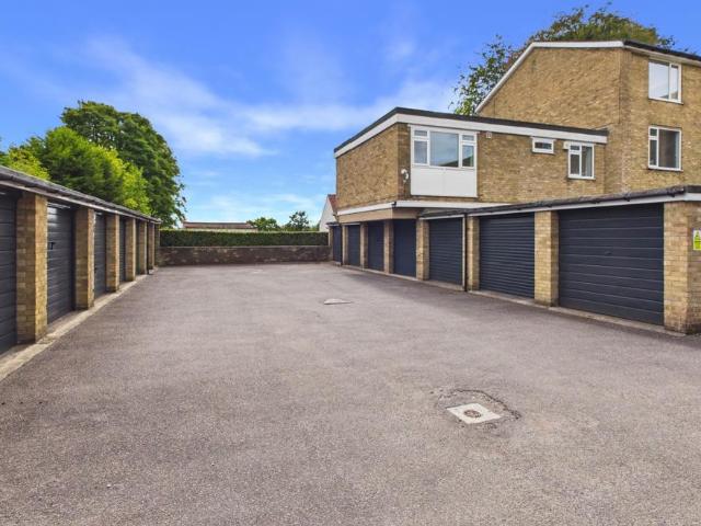 Flat for sale in Dore, South Yorkshire