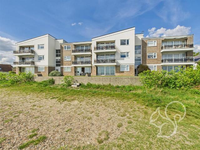 Flat for sale in West Mersea, Colchester