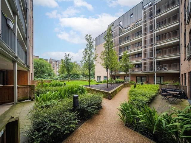 Flat for sale in Leith, Scotland
