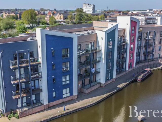 Flat for sale in Moulsham, Chelmsford