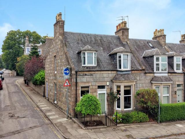 Flat for sale in Ballindoch, Scotland