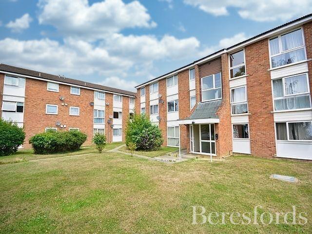 Flat for sale in Chelmsford, Essex
