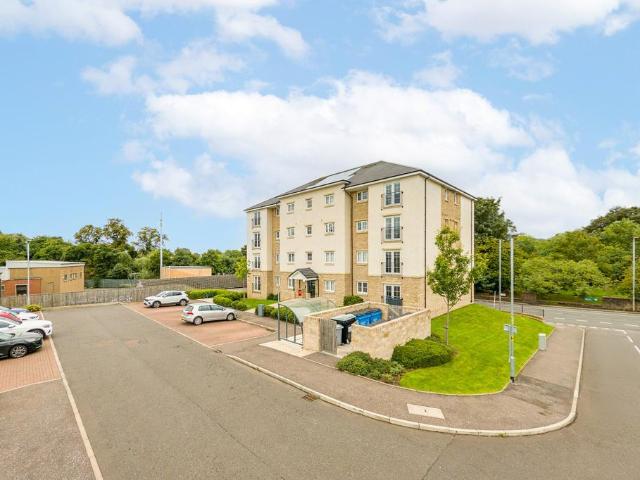 Flat for sale in Wellmeadow, Scotland