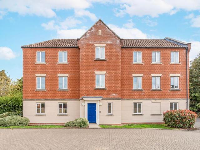 Flat for sale in Mile Cross, Norwich