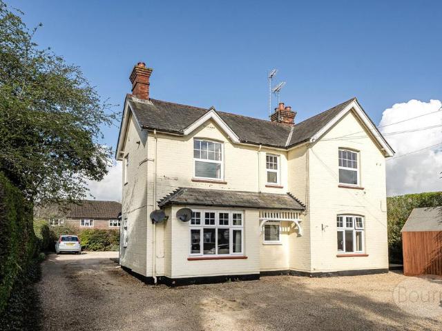 Flat for sale in Bolton Low Houses, Hampshire
