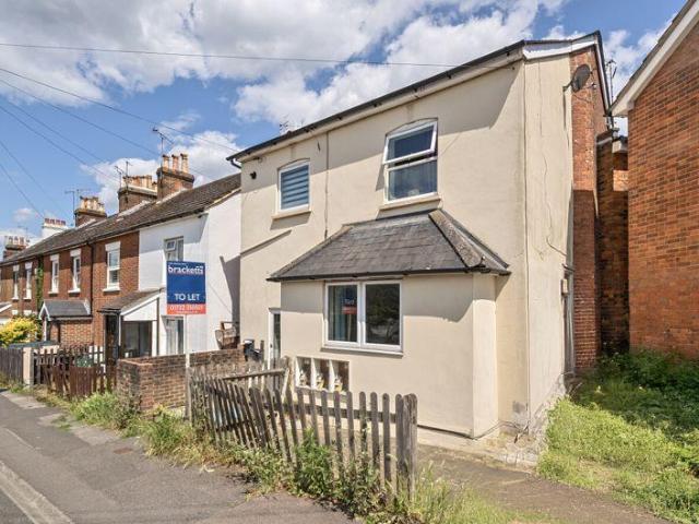 Flat for sale in Brook Street, Bourne Vale