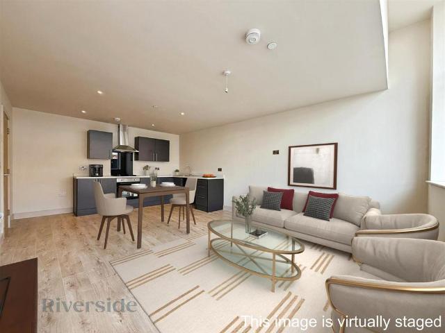 Flat for sale in Old Town, Hull