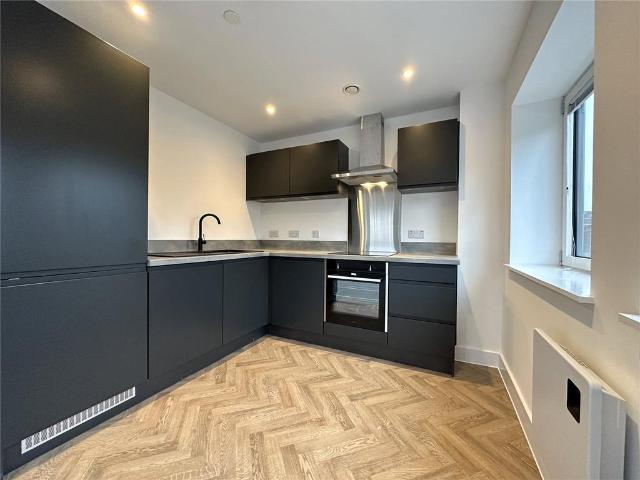 Flat for sale in Crosby, Sefton