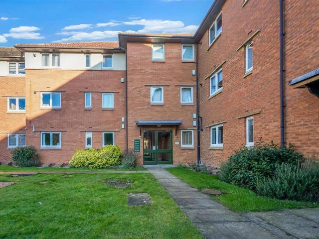Flat for sale in Darlington