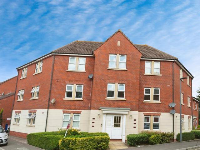 Flat for sale in Catbrain, South Gloucestershire